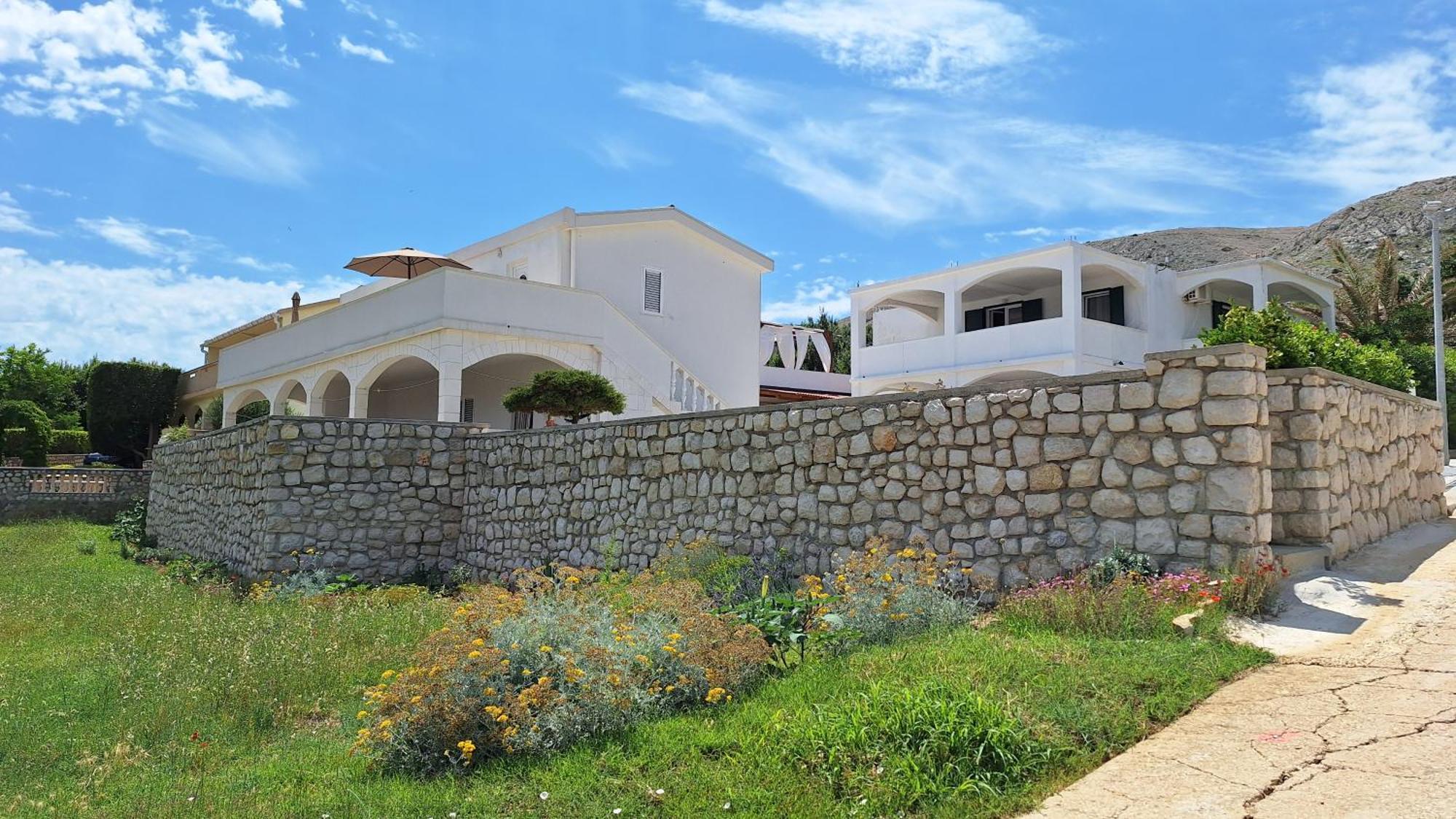 Sunny Bi-Pi Apartment Pag Town Dış mekan fotoğraf