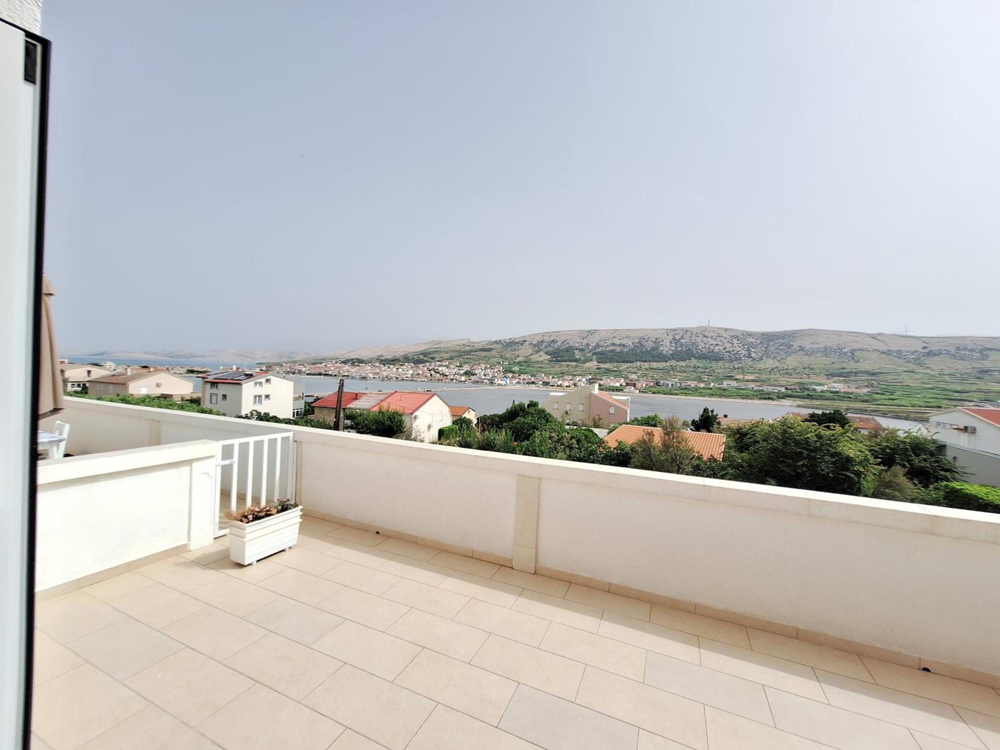Sunny Bi-Pi Apartment Pag Town Dış mekan fotoğraf