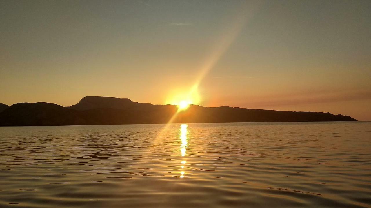 Sunny Bi-Pi Apartment Pag Town Dış mekan fotoğraf